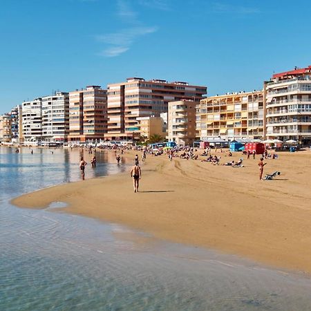 Apartment Casa La Luna Torrevieja Esterno foto